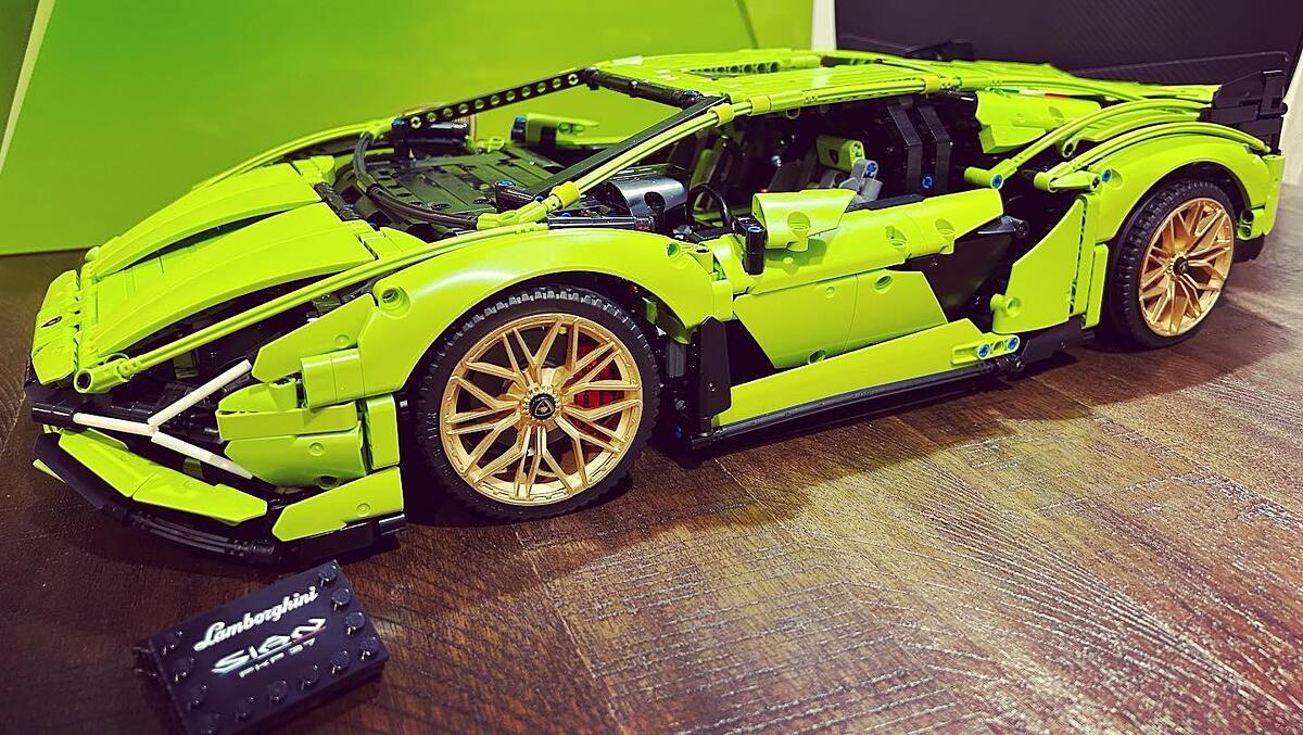 Buy LEGO® Lamborghini Sián FKP 37 42115 Set for Adults | LEGO Kuwait