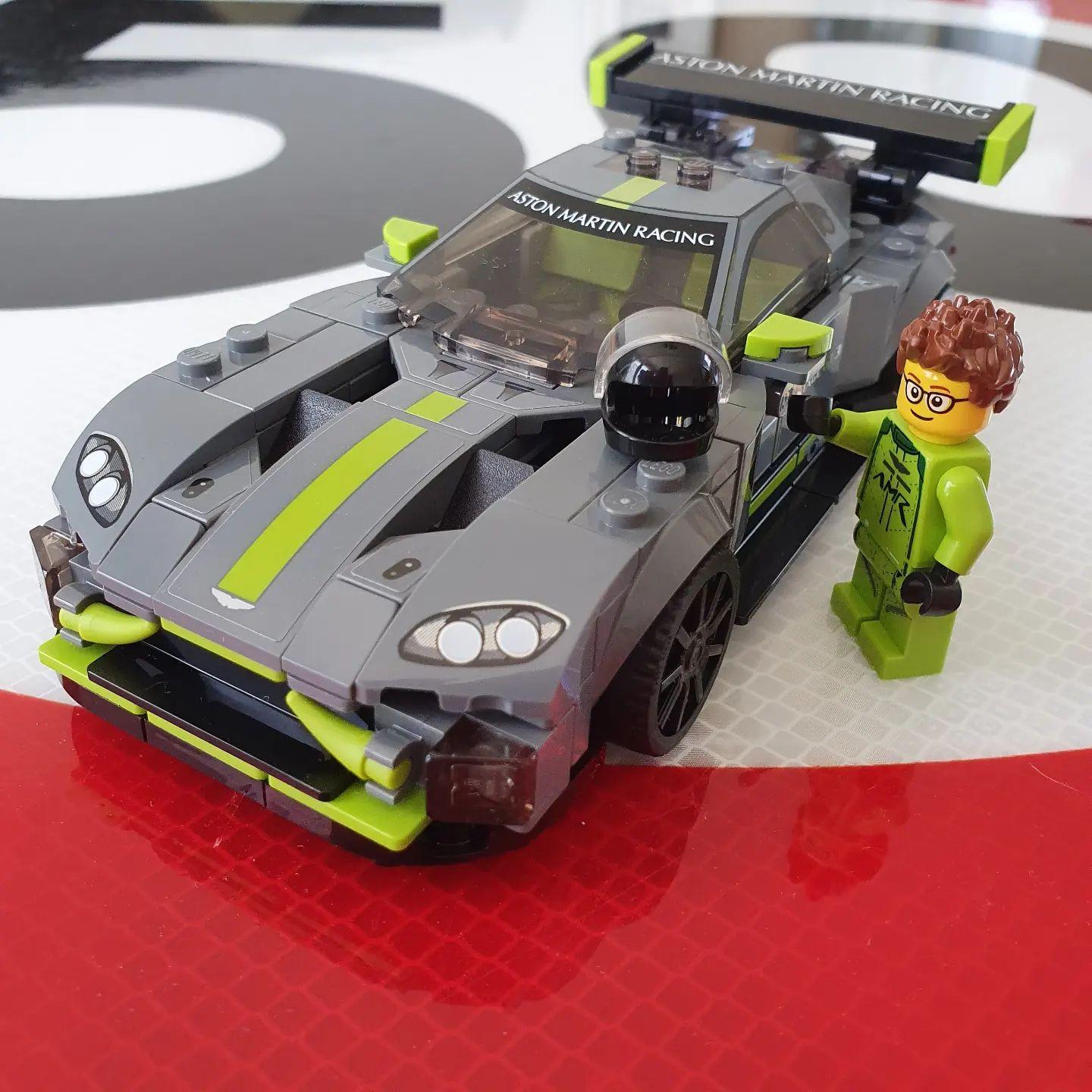 Brinquedo Lego Carros de Corrida Speed Champions Aston Martin Para