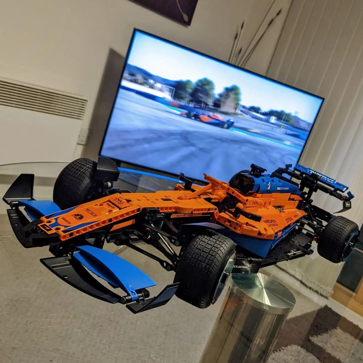 Køb LEGO Technic 42141 McLaren Formula 1-racerbil |