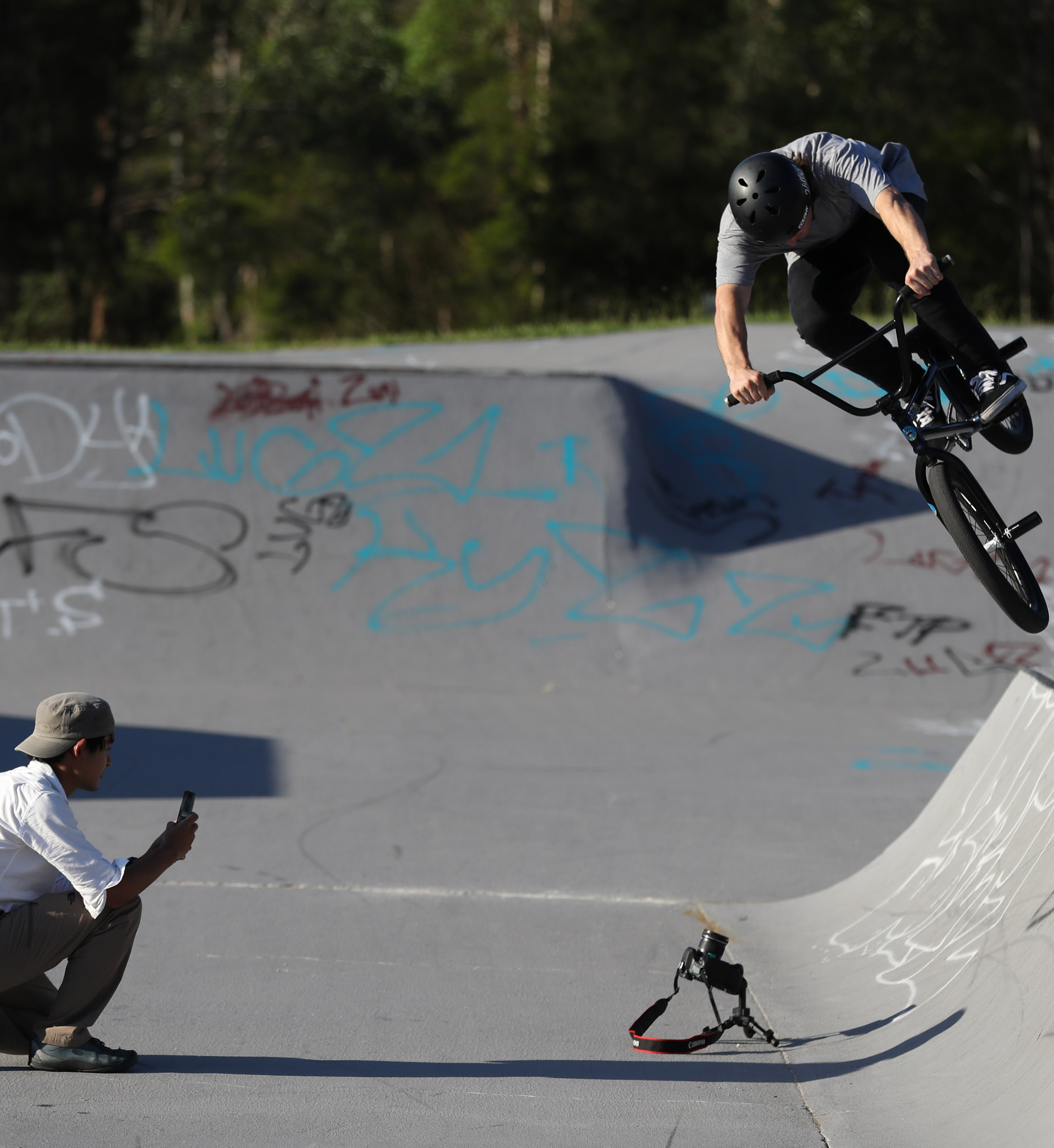 Nu kan du betjene kameraet og dele billeder via Wi-Fi