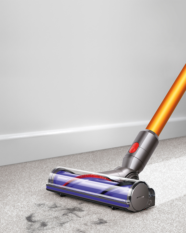 Dyson*V8 Total Clean Aspirapolvere senza filo elettrodomestici pulizia  aspirapolvere in offerta su GENIALPIX