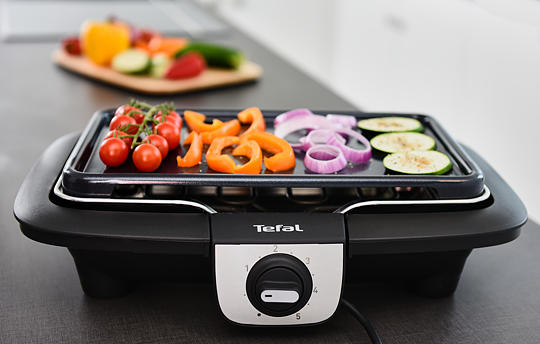 TEFAL Easy Grill 2en1 Pas Cher Barbecue électrique TEFAL EASY GRILL 2 EN 1 TABLE avec plaque plancha BG930812