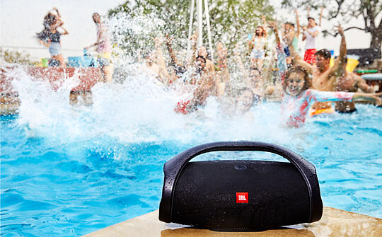 harvey norman jbl boombox