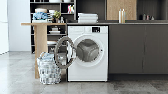 Hotpoint RSSG RV227 K IT N Lavatrice Slim Carica Frontale | Yeppon