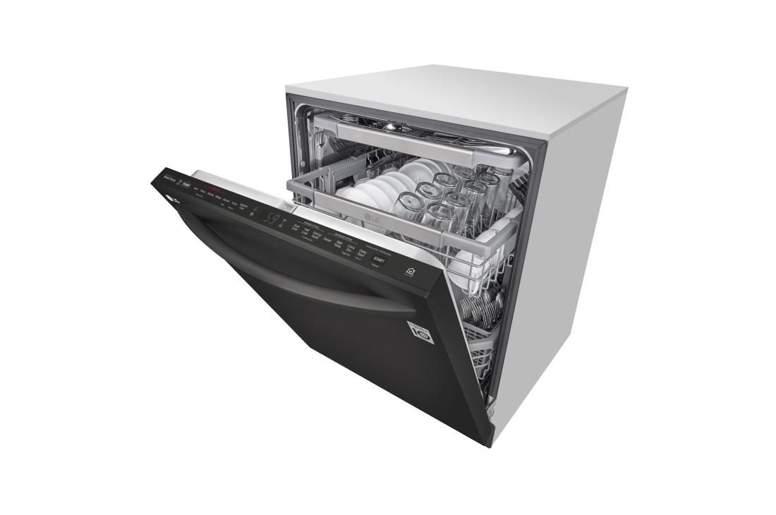 Top Control Smart wi-fi Enabled Dishwasher with QuadWash™ and TrueSteam