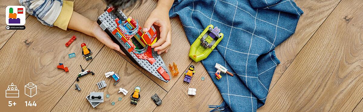 Enter a digital world of building