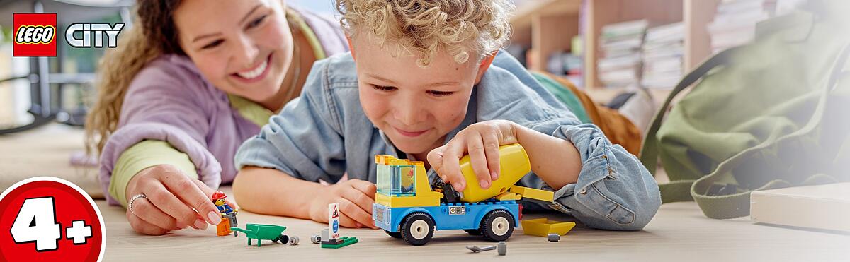 Toy construction vehicle for kids aged 4+