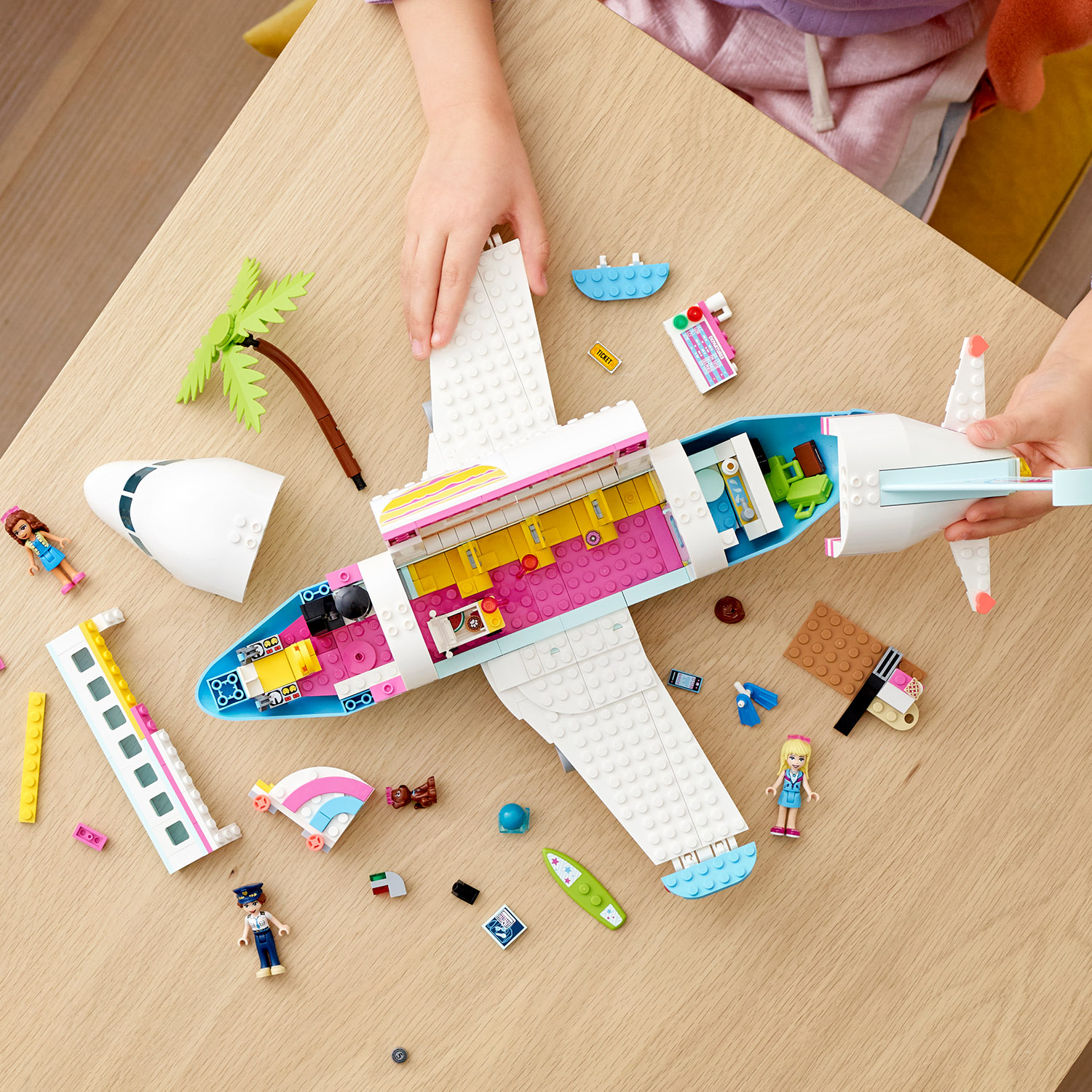 lego heartlake city aeroplane