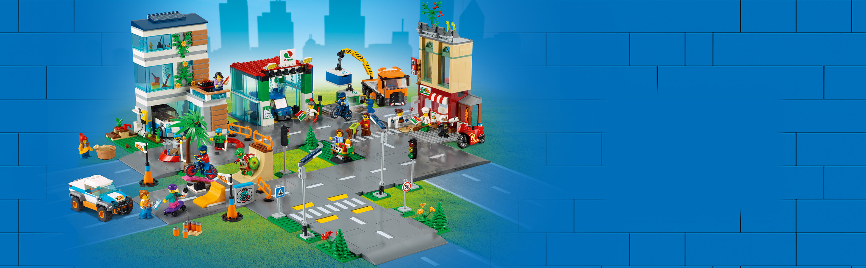 Connect your creations with LEGO® Road Plates