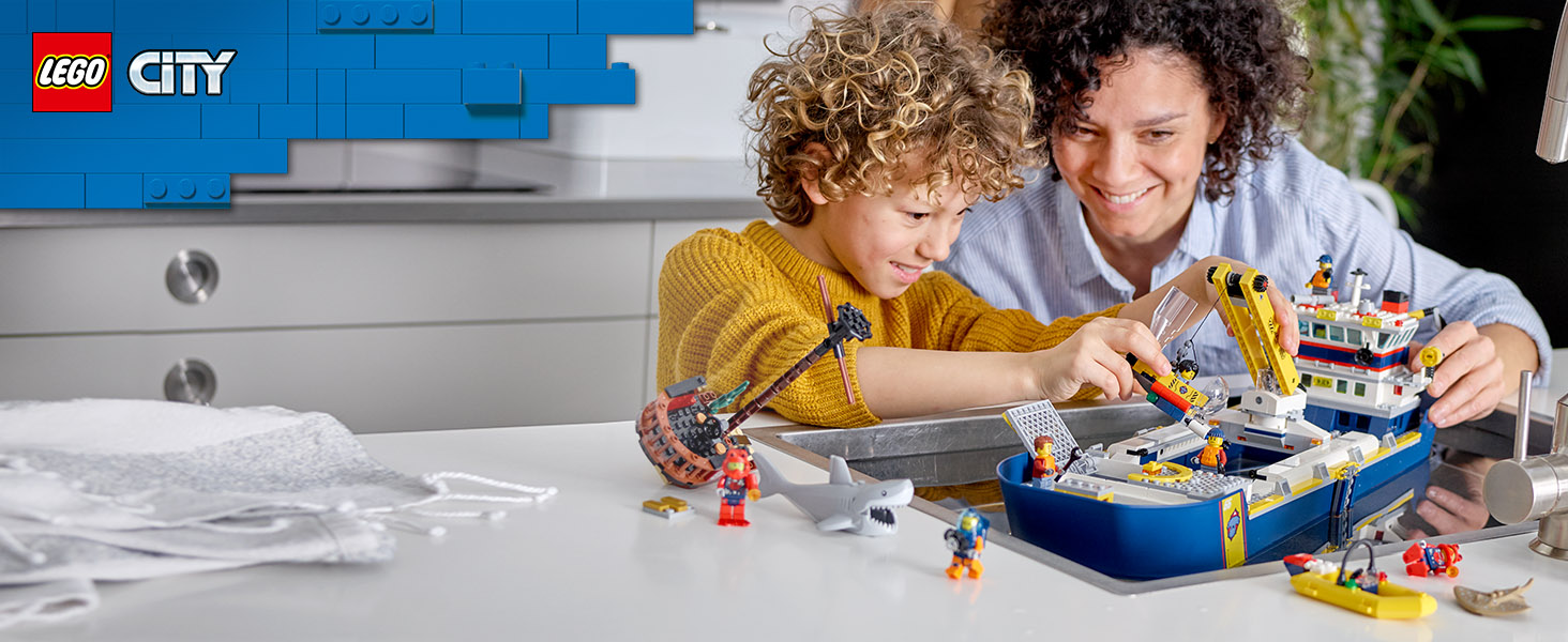 LEGO® City playsets – building creative minds