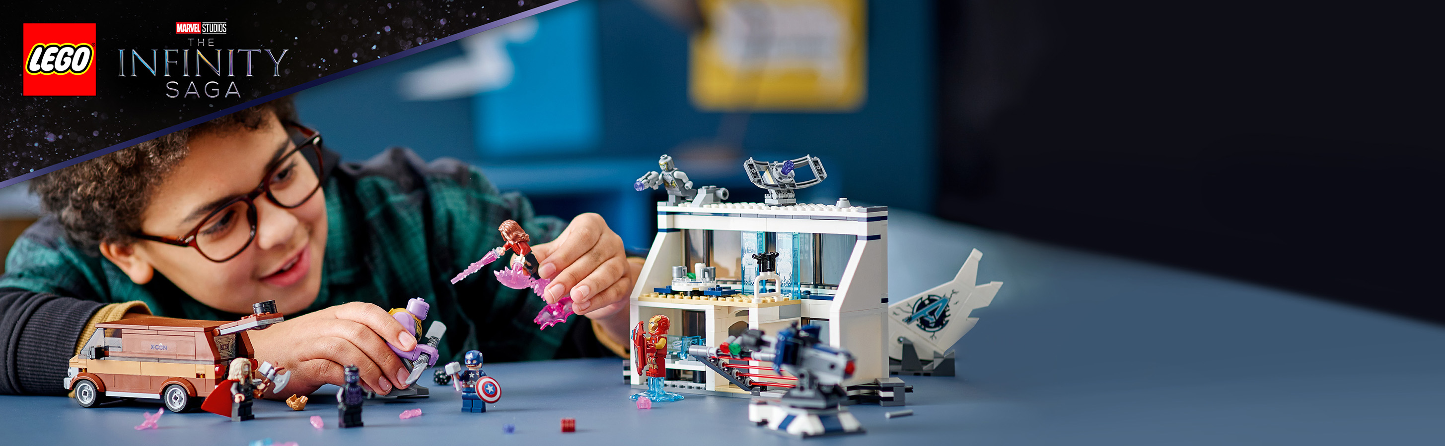 LEGO® Marvel action at the Avengers compound