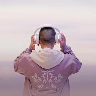 Thumbnail image 2 Out of 7