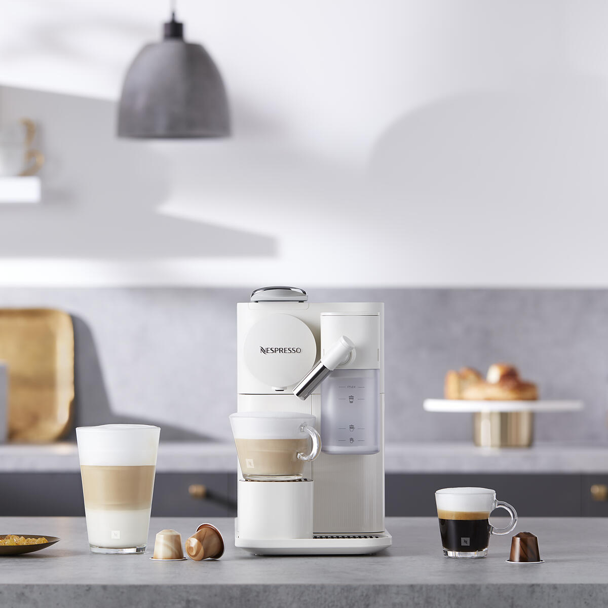 Nespresso Lattissima One coffee machine by DeLonghi, Porcelain White