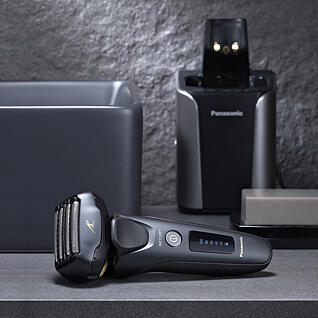 Panasonic ES-LV97-A Amazon Gallery 8 (Lifestyle)