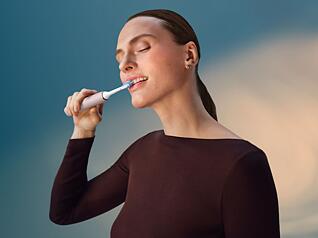 Thumbnail image 1 of 10