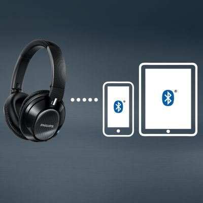 Multi-point plays music and calls on two devices at once