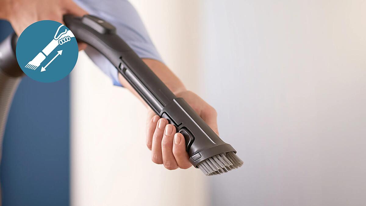 Integrated soft brush