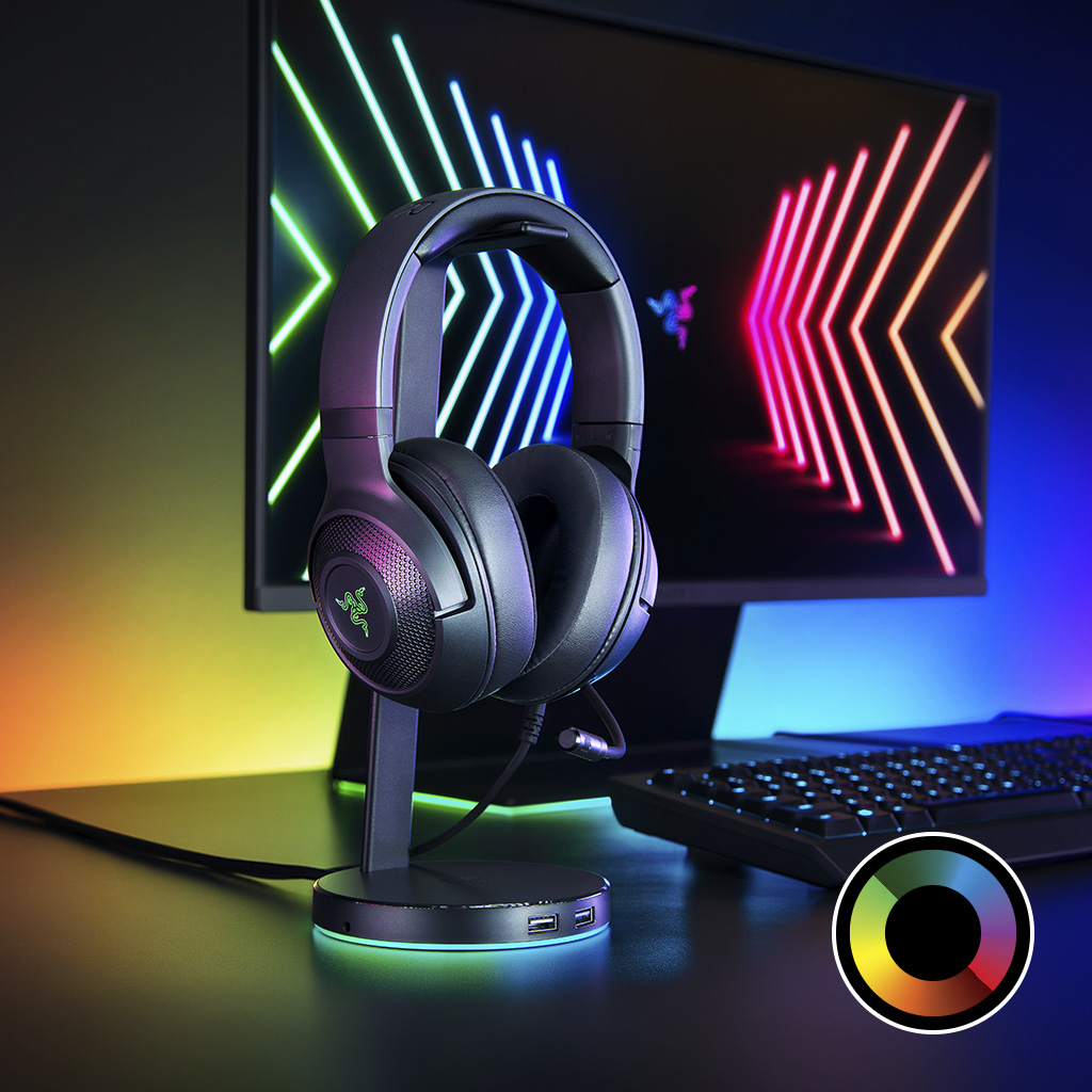 Powered by Razer Chroma RGB for customizable earcup lighting and greater game   immersion