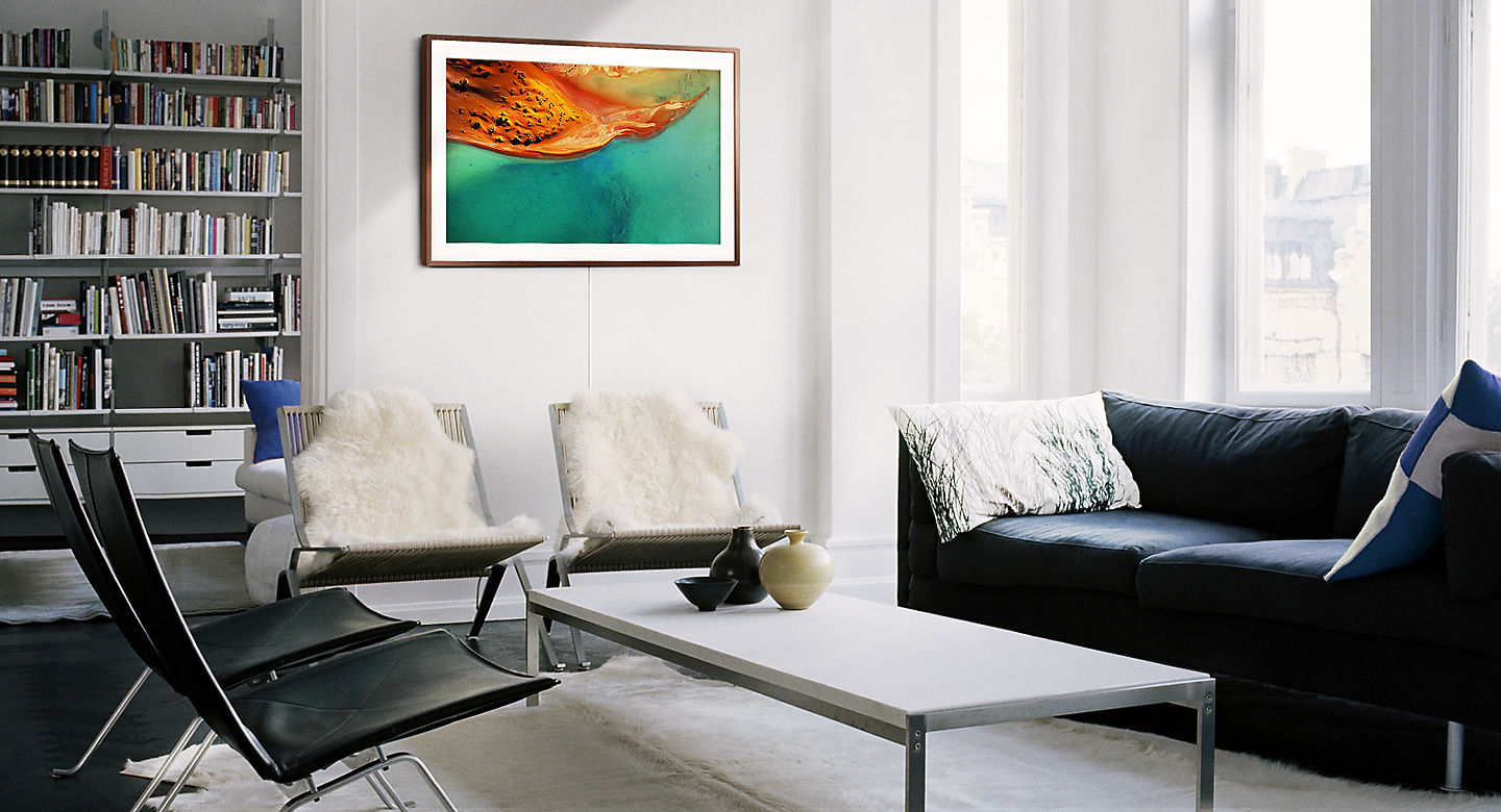 Samsung 65 The Frame 4k Smart Tv Harvey Norman New Zealand The Frame Matches Your Space As Well Style When It S On An Amazing Television And Off A Work Of Art Samsung Collection