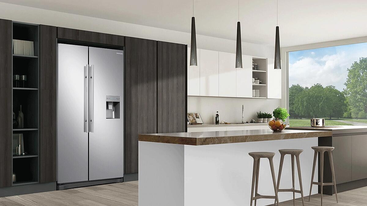 Defy 555 l SidebySide Frost Free Fridge with Water Dispenser Makro