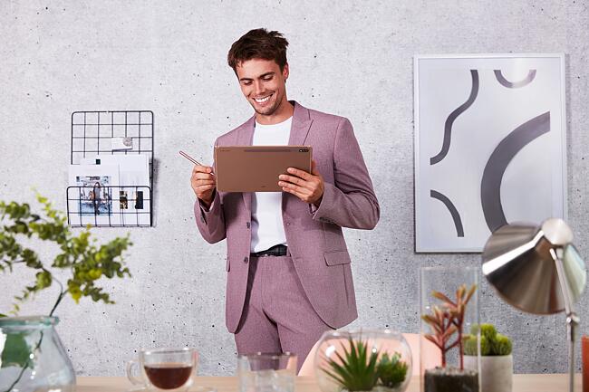 Gallery Image 5 of 13