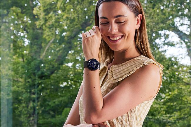 SAMSUNG Galaxy Watch4 Classic, Smartwatch schwarz, 46 mm