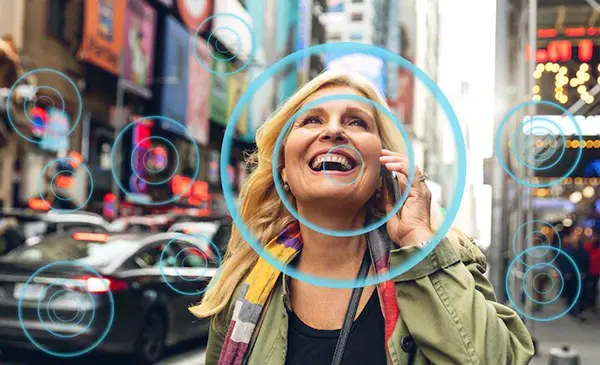 Voice Zoom™ 2 enhances voices for clearer dialogue