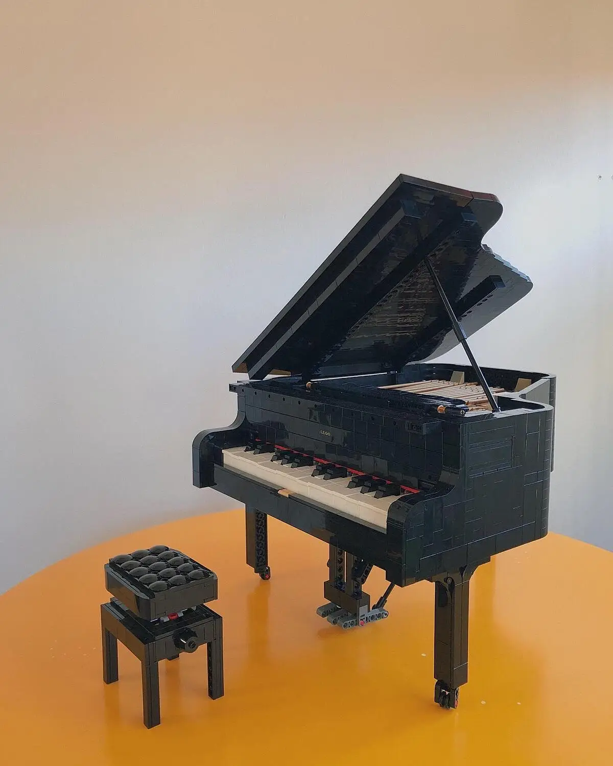 LEGO Ideas Pianoforte a Coda