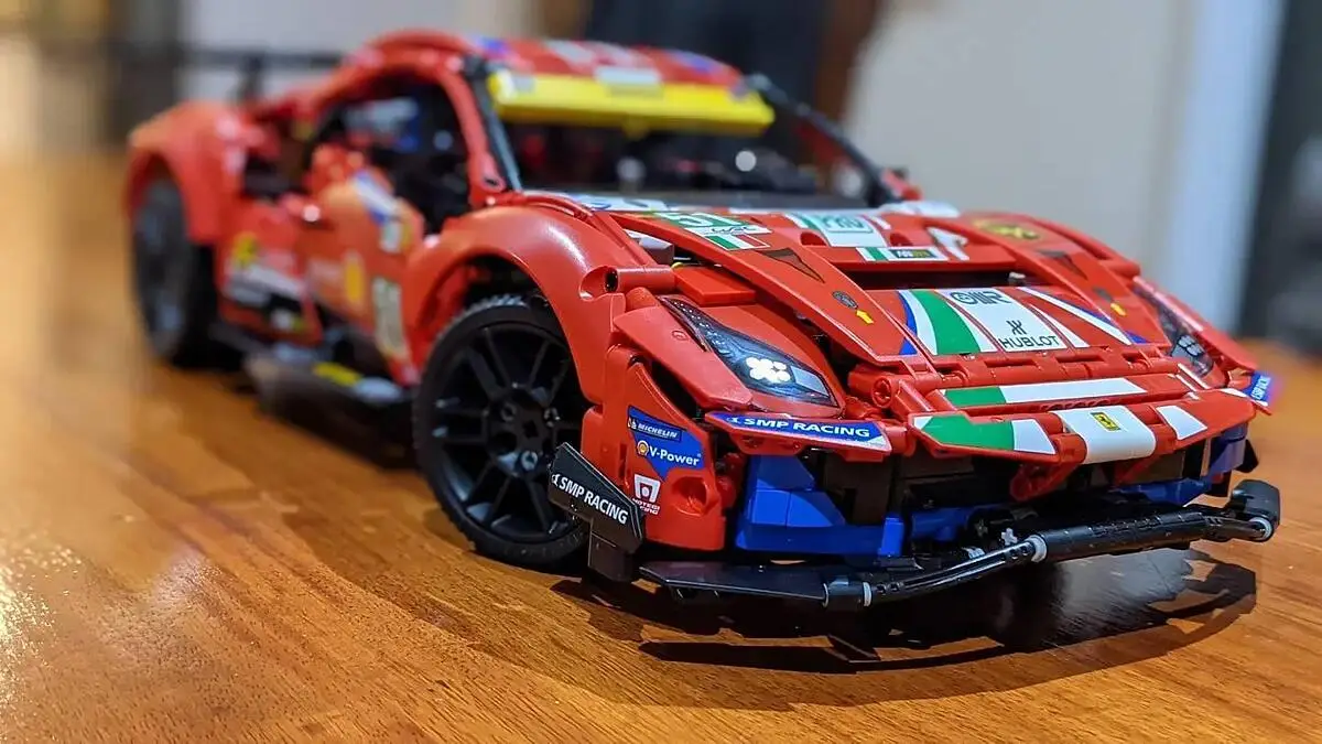 Brickfinder - LEGO Technic Ferrari 488 GTE (41425) Officially