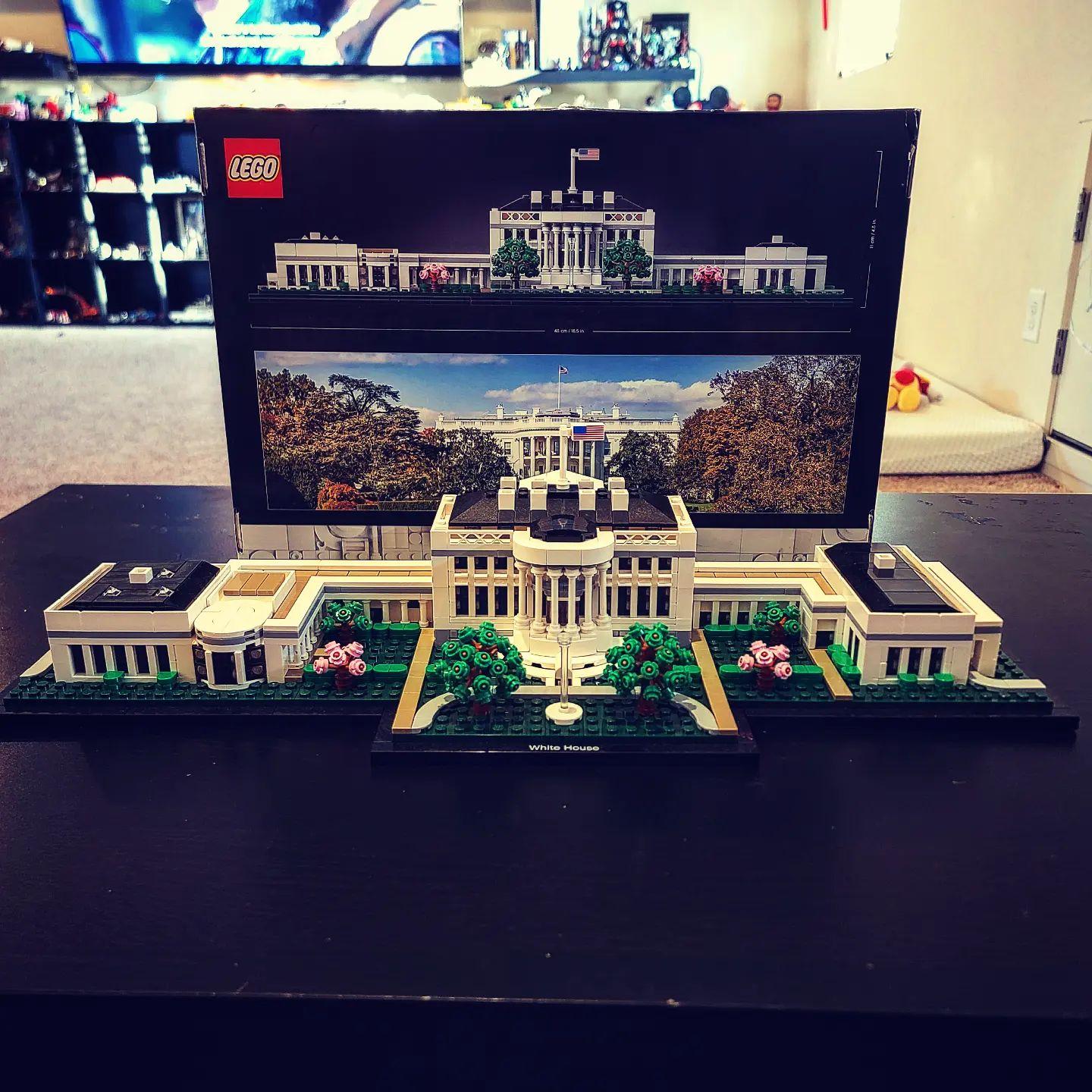 LEGO® 21054 Architecture La Maison Blanche, Ensemble de construction  Landmark, Modèle de Collection et d'Exposition pour Adultes - Cdiscount Jeux  - Jouets