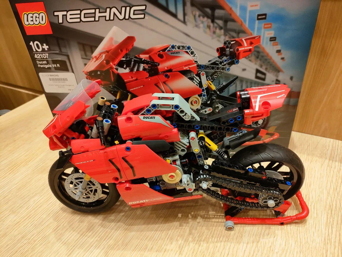 LEGO® Technic 42107 Ducati Panigale V4 R, Maquette Moto GP, Construction  Moto Ducati, Jouet Moto, Enfants 10 Ans et Plus sur marjanemall aux  meilleurs prix au Maroc