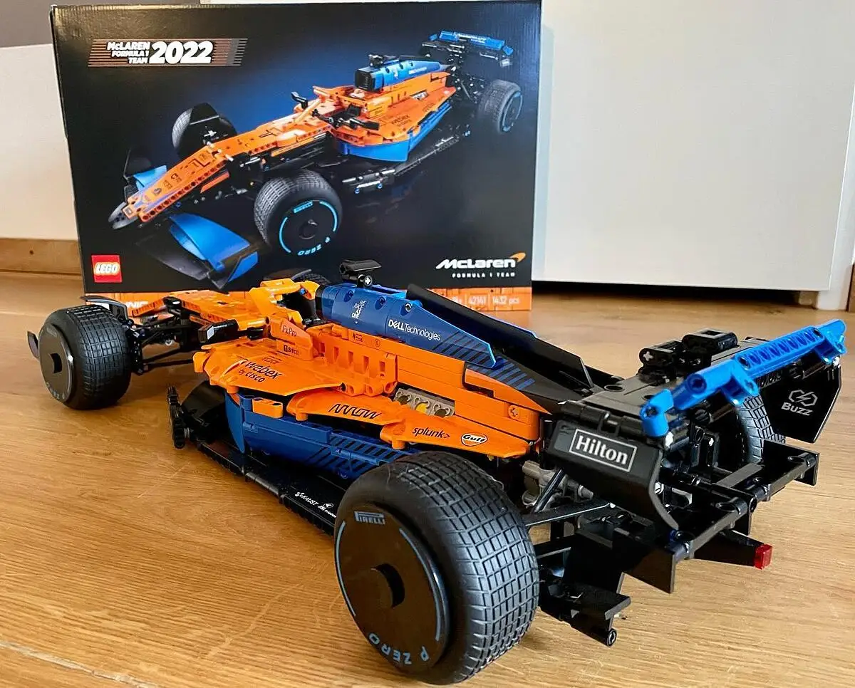 LEGO Coche de Carreras McLaren Formula 1™ (42141) desde 171,80 €
