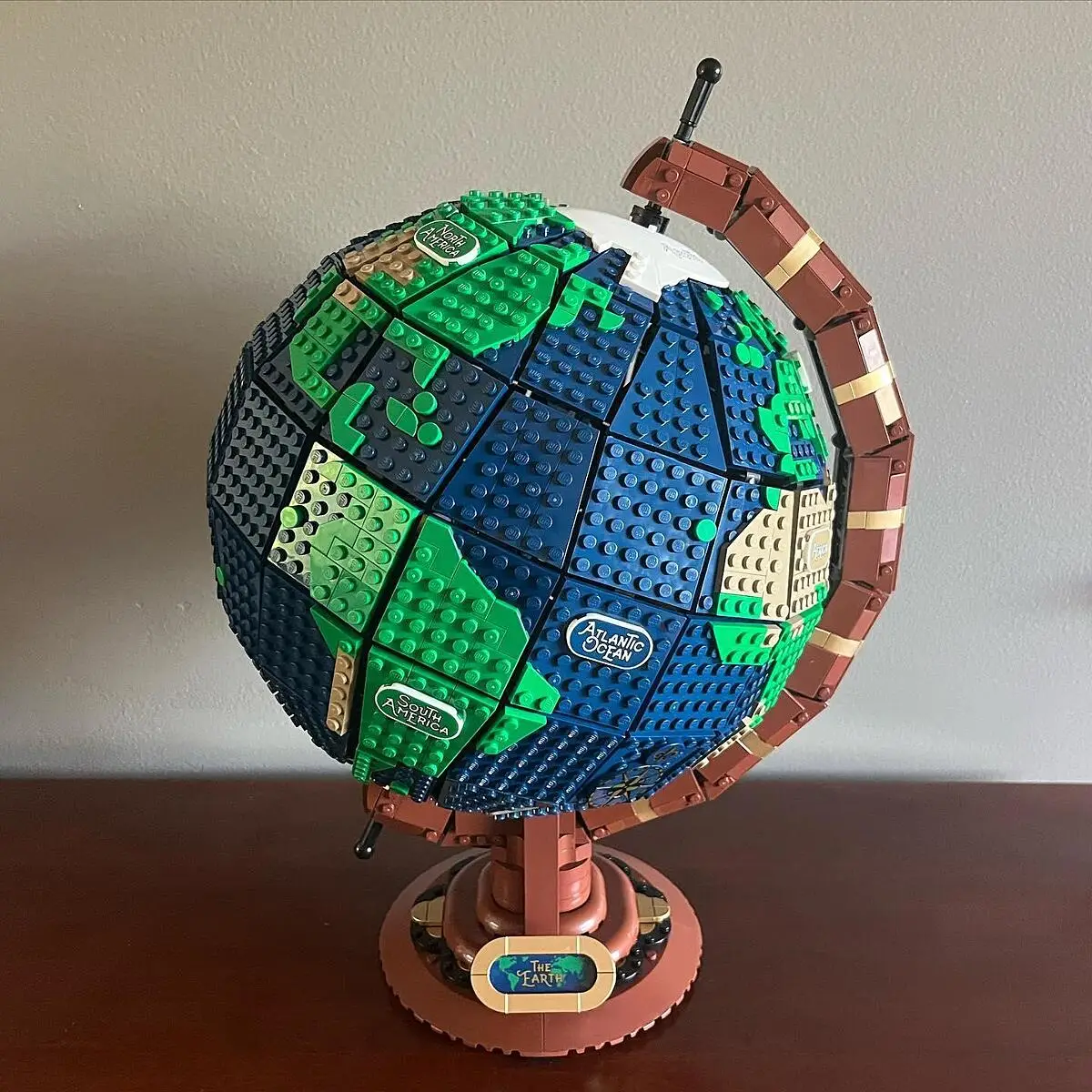 LEGO Releases This 2,858-Piece Fully-Functional Globe Set