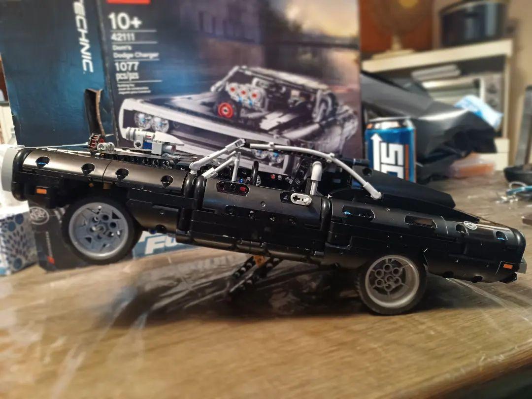 LEGO Technic 42111 Dom's Dodge Charger Macchina Giocattolo dal