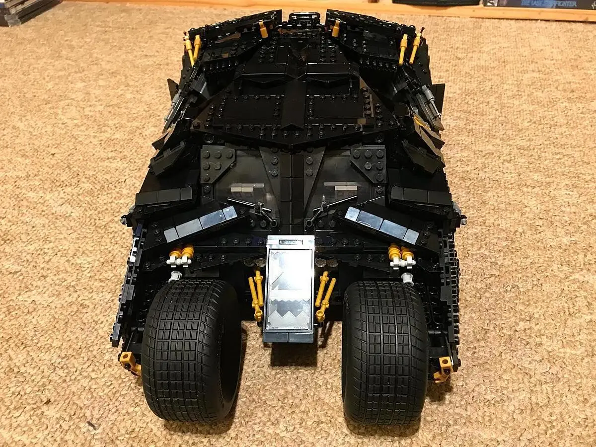 LEGO DC 76240 Batman Batmobile Tumbler, Modellismo Auto Da Costruire Per  Adulti, Idea Regalo LEGO 2021