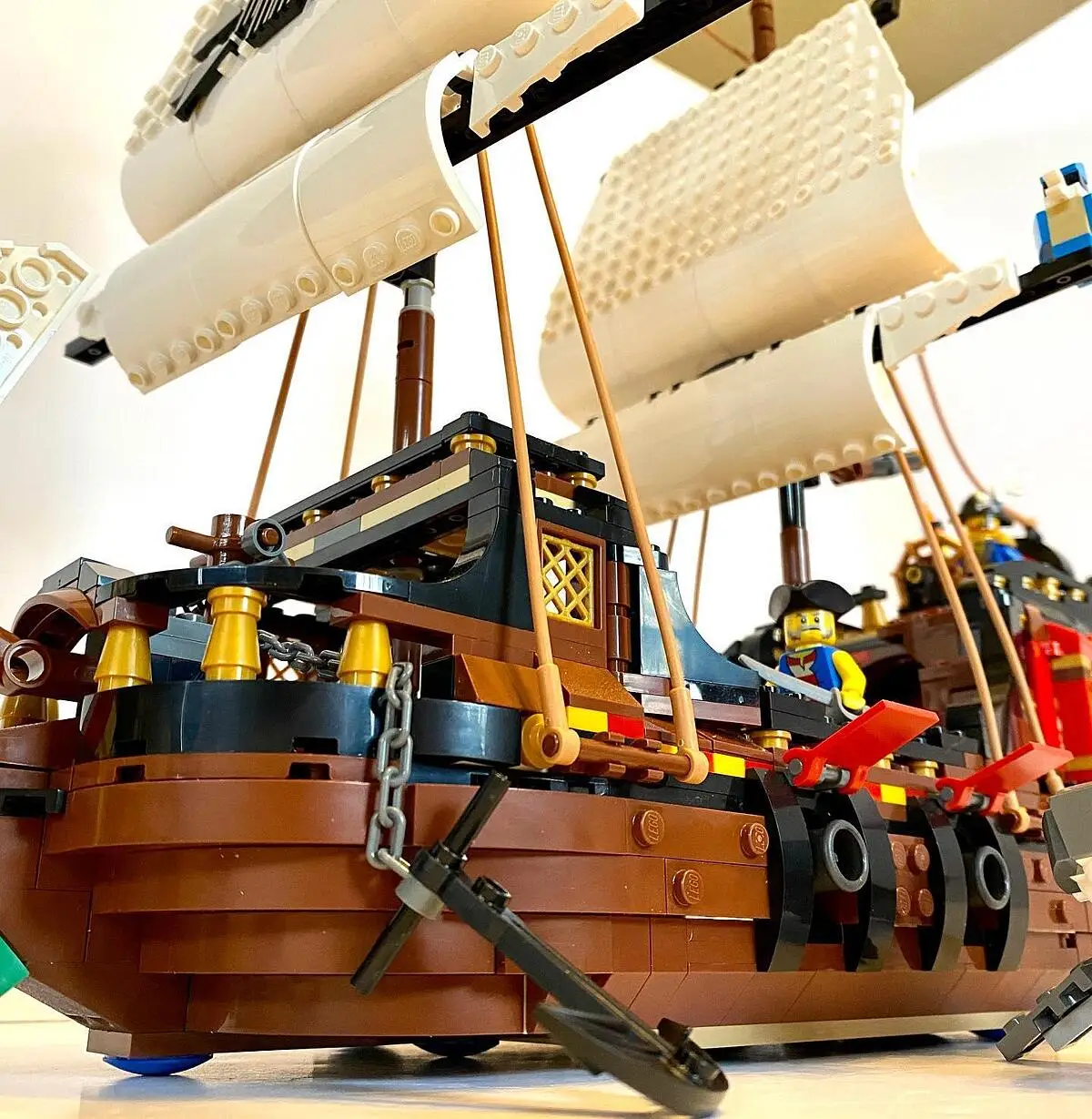 Le bateau pirate LEGO CREATOR 31109 - La Grande Récré