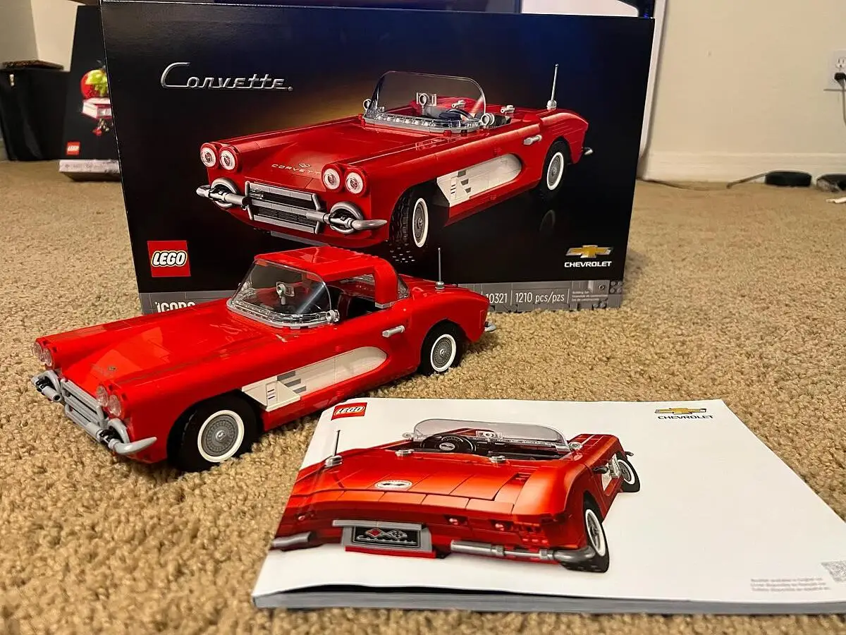 LEGO® Corvette | Official LEGO® AE