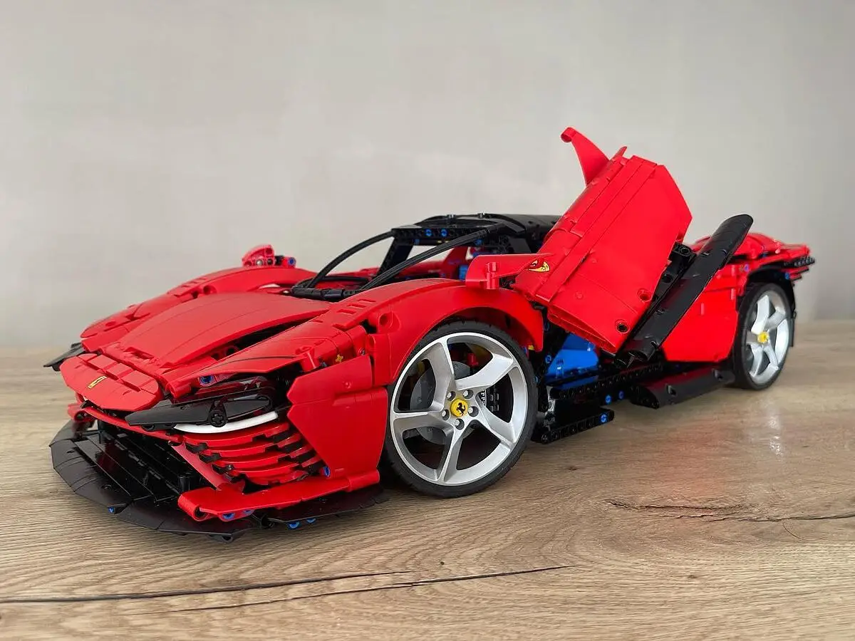 Set Mattoncini Ferrari Daytona SP3 42143 1:8 – 3778 Pezzi Alta Qualità (Senza Scatola Originale)