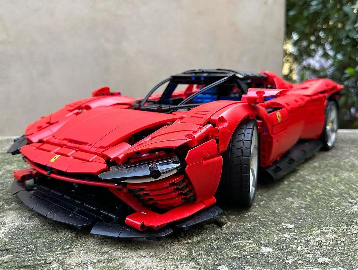 lego Technic - Ferrari Daytona SP3, Set Modello Di Auto Da Costruire,  Supercar Rossa In Scala 1:8, Kit Modellismo Per Adulti 18+ Anni - 42143