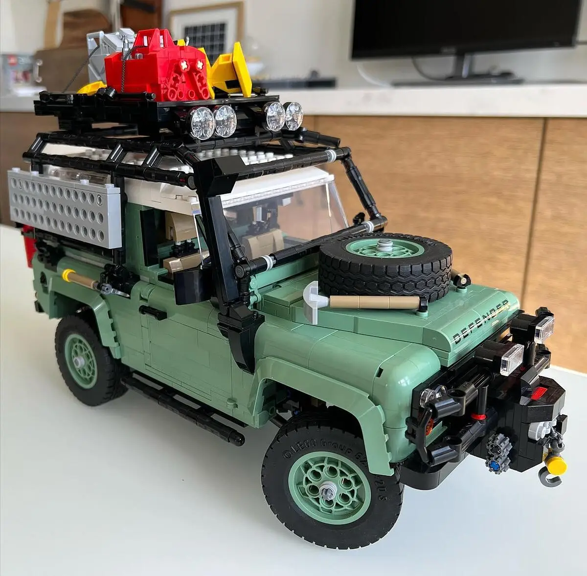 Buy LEGO® Land Rover Classic Defender 90 10317 | Official LEGO® QA