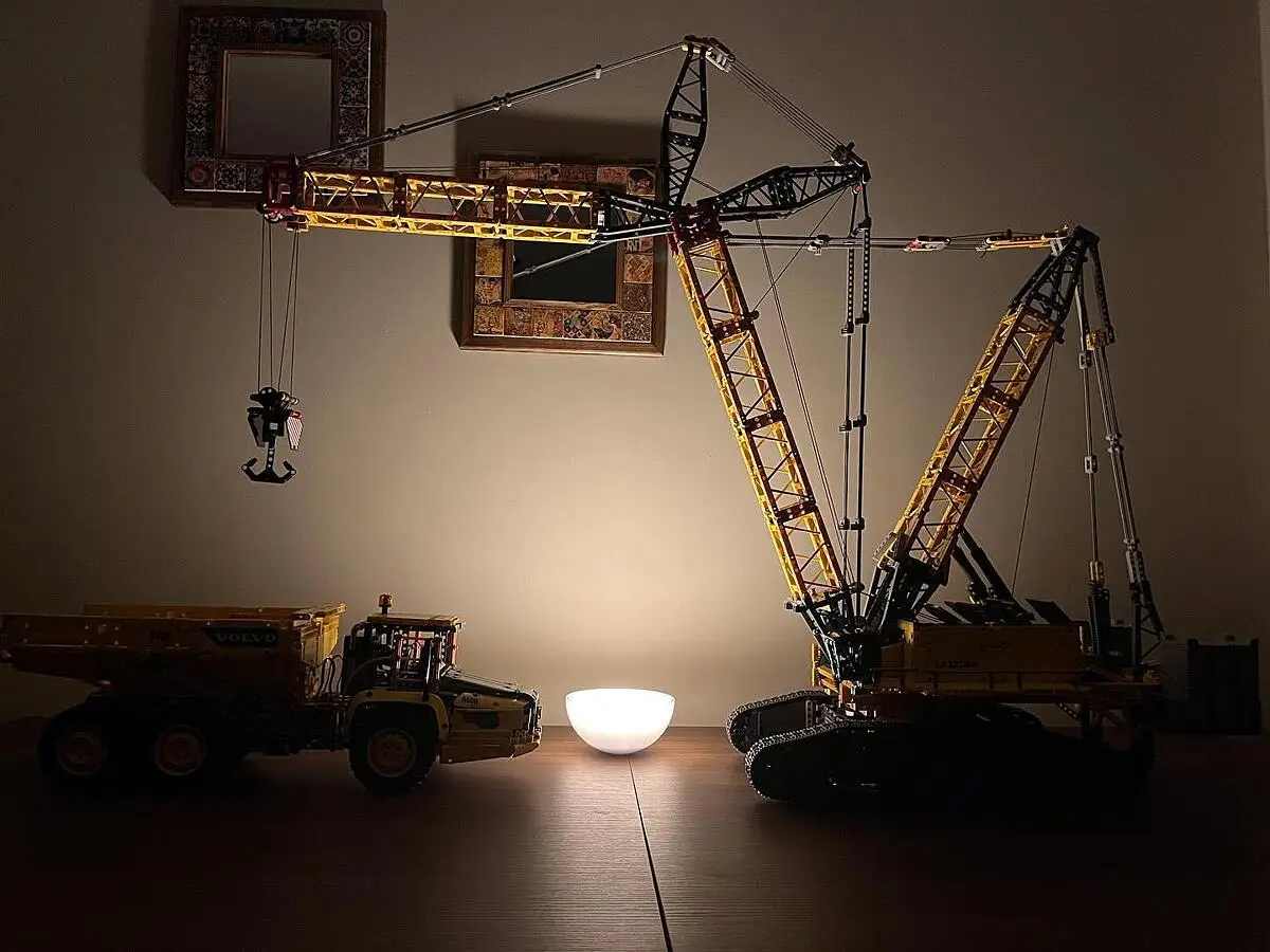 Liebherr Crawler Crane LR 13000 42146 Buy online at the Official