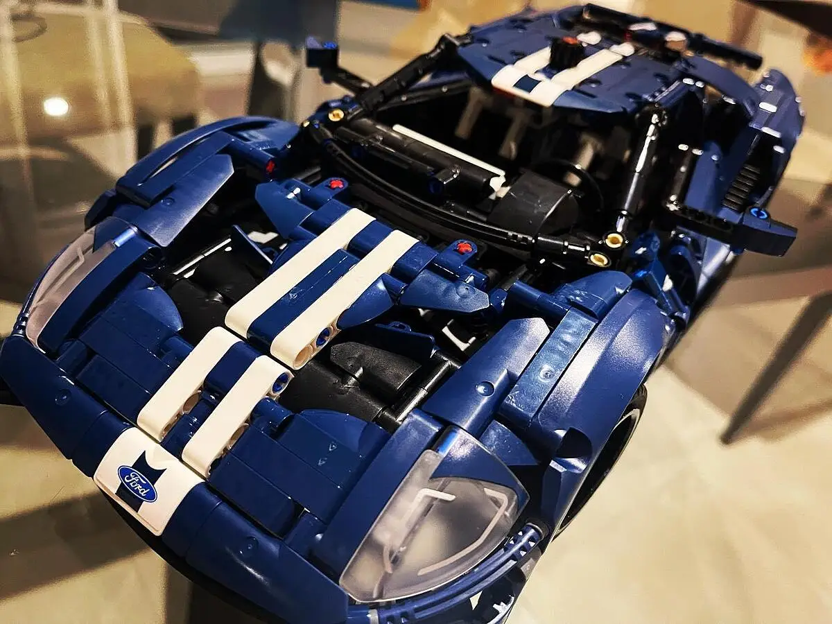 LEGO 42154 Technic Ford GT 2022, Kit Modellino di Auto da Costruire per  Adulti, Supercar in Scala 1:12 con Dettagli Originali, S