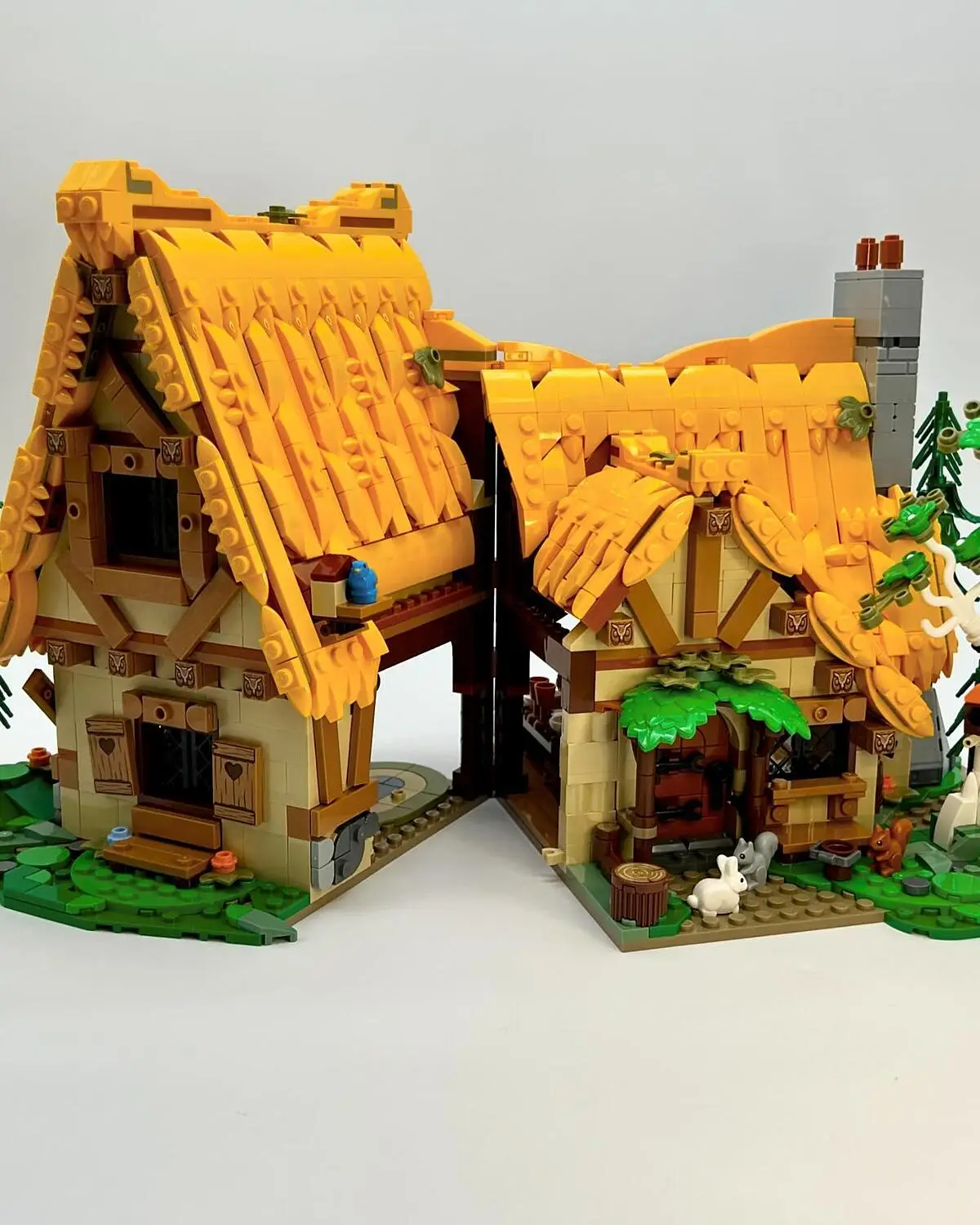 Snow White Cottage Lego Snow House LEGO® Disney™ Snow White And