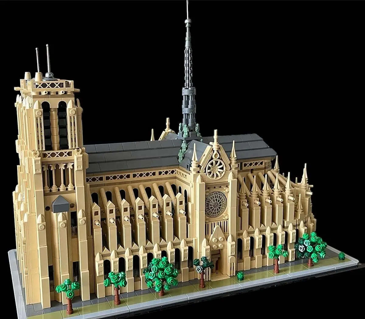 LEGO® Architecture Notre-Dame de Paris Set for Adults 21061