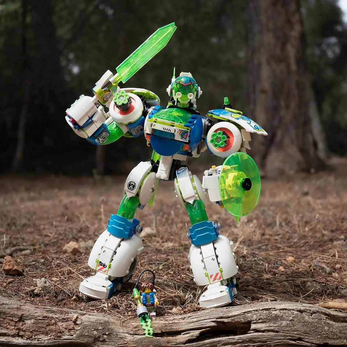 Mateo and Z-Blob the Knight Battle Mech - Kiddiwinks Online LEGO Shop
