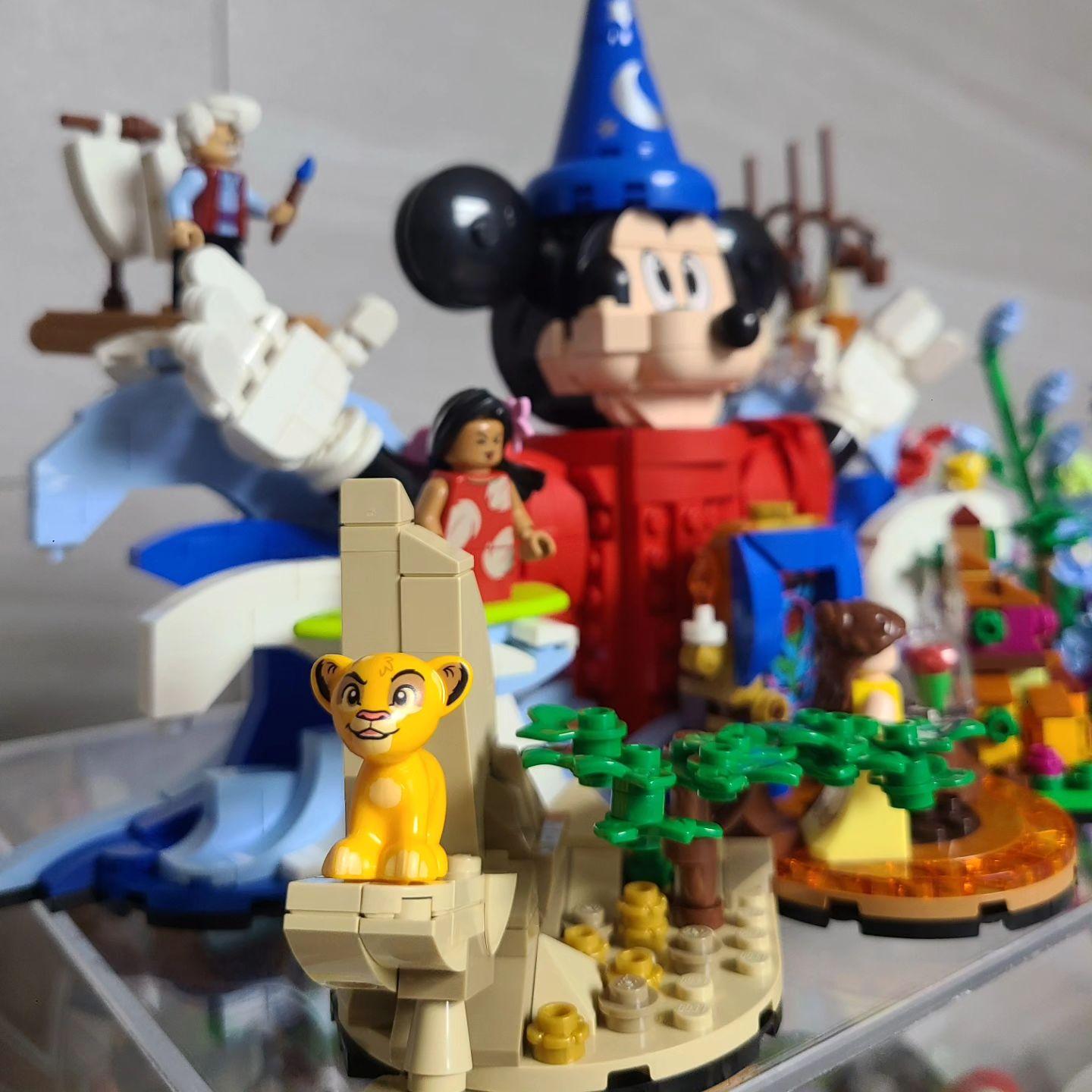 ラビです。 Magic of Disney - Kiddiwinks Online LEGO Shop