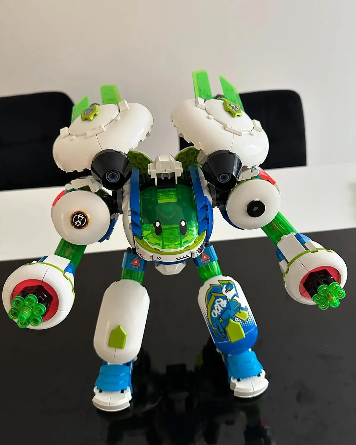 Mateo and Z-Blob the Knight Battle Mech - Kiddiwinks Online LEGO Shop