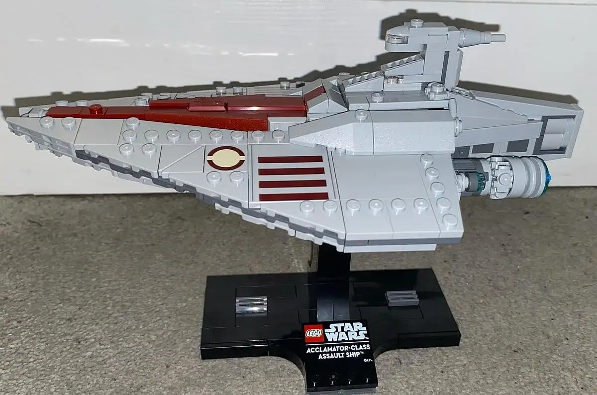 Lego star wars 75404 nave d'assalto classe acclamator, astronave da collezione con supporto, regalo per adulti, uomo e donna - Toys Center