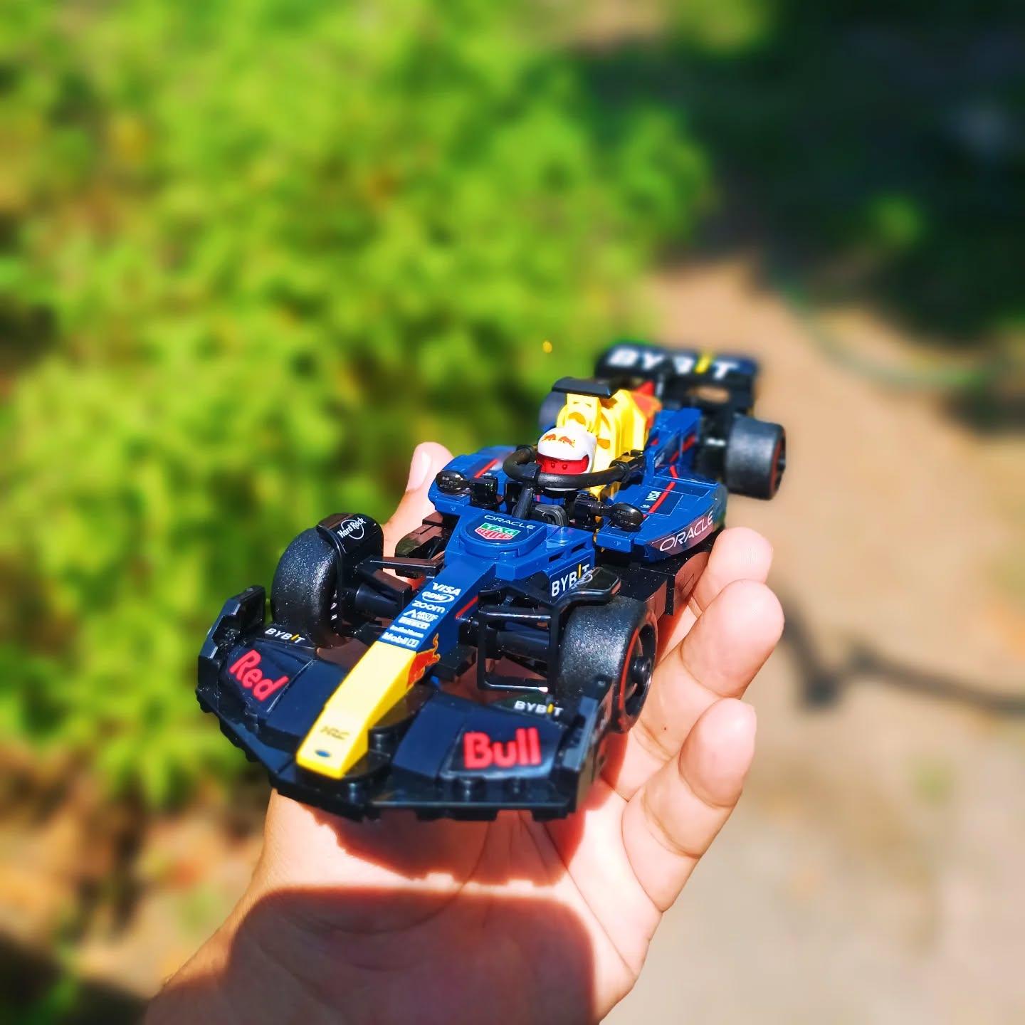 LEGO Speed Champions Oracle Red Bull Racing RB20 F1 Race