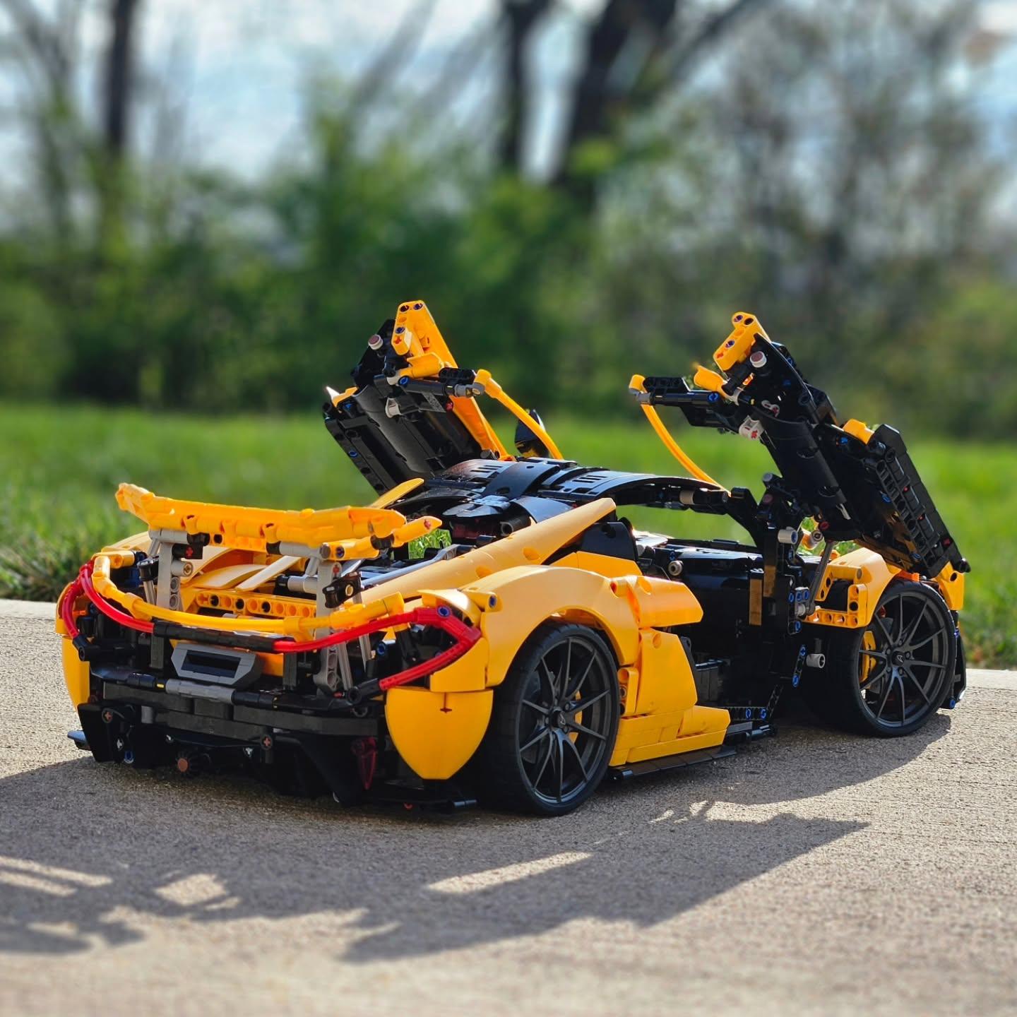 McLaren P1™ 42172 Buy online at the Official LEGO® Shop KSA